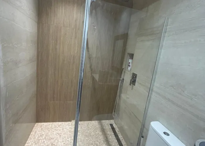 New! Renovated, Centrally Located, Private Entrance, Terrace فالنسيا